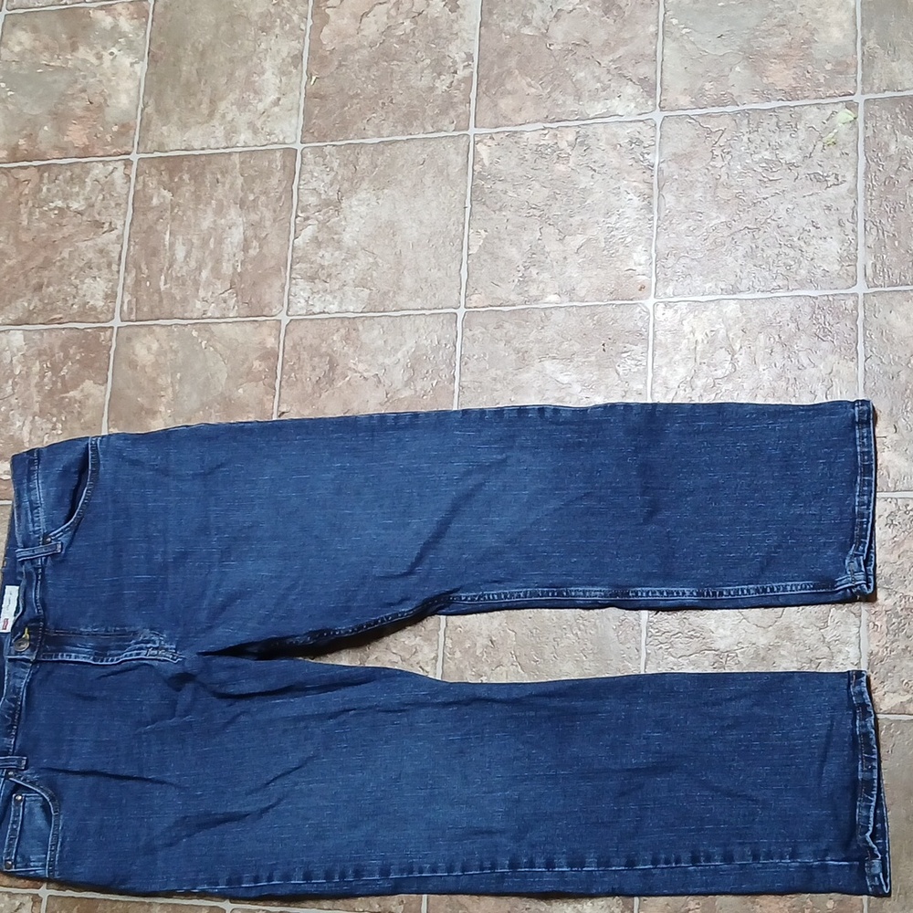 GUC Wrangler Blue Straight Fit Jeans Size 40x30